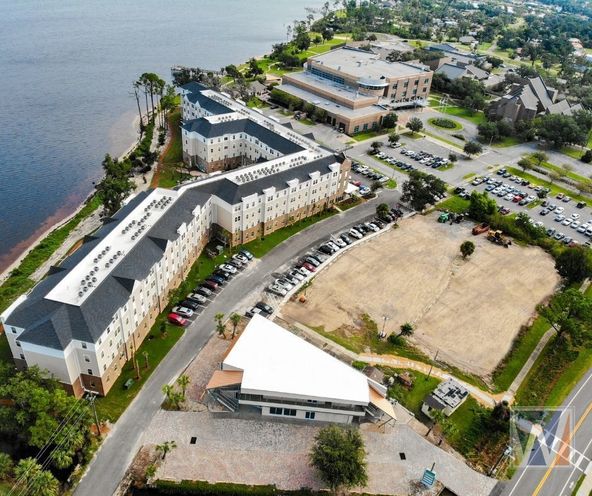 FSU & GCSC Campus Retail/ Office Building -Steps From Seminole Landing : 5102 Collegiate Dr, Panama City, FL 32405